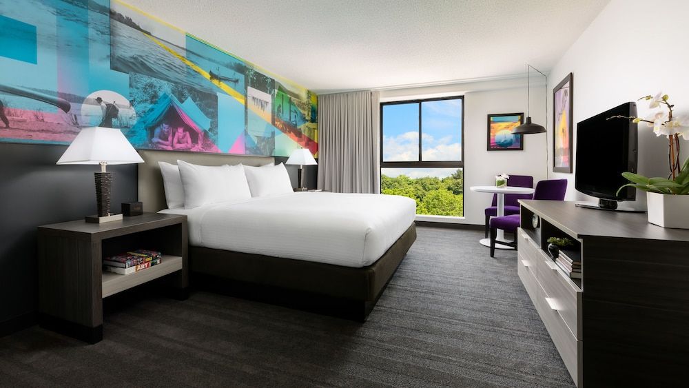 Studio Allston Hotel Standard Room, 1 King Bed 10