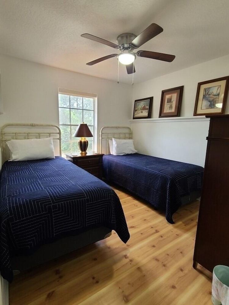 Family House, 3 Bedrooms, Kitchen, Valley View