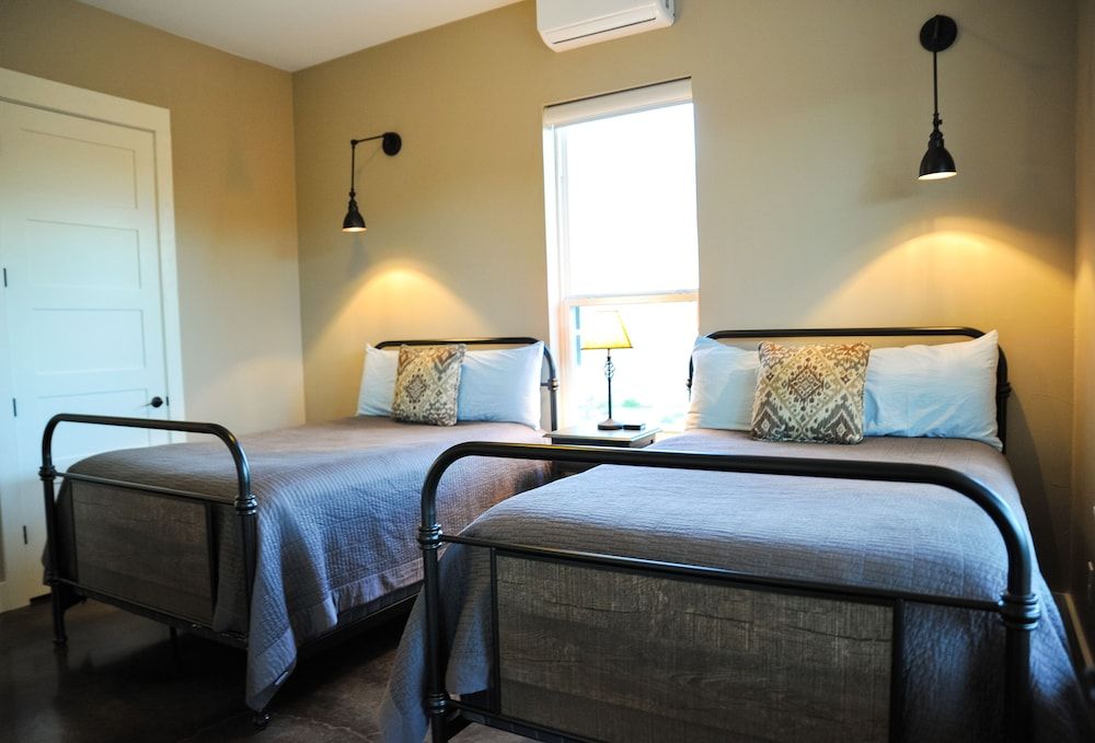 Premium House, 2 Bedrooms, Kitchen, Valley View