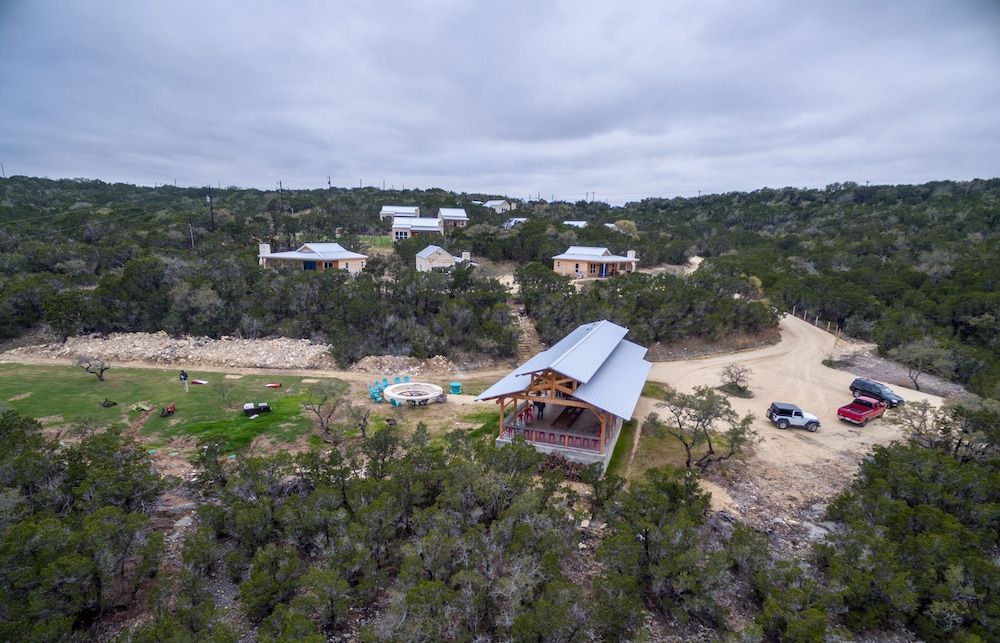 Luxury House (Sleeps 40)