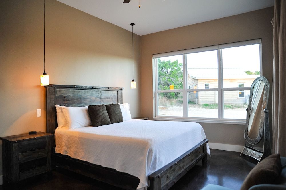 Standard House, 1 Bedroom, Kitchenette, Valley View