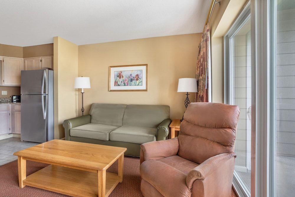 Sunrise Ridge Resort Deluxe Room, 1 Bedroom 5