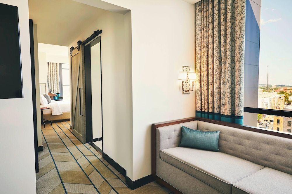 Premium Room, 1 King Bed, Non Smoking (Mobility Accessible, Roll-In Shower)