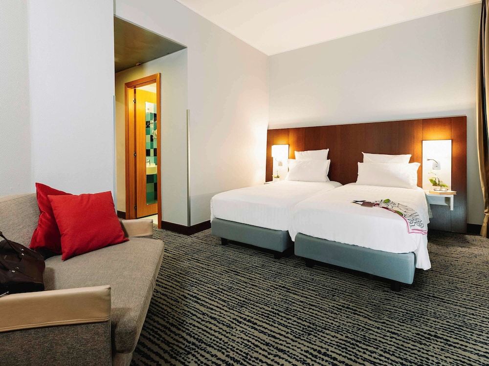 undefined Mercure Roma Piazza Bologna 8