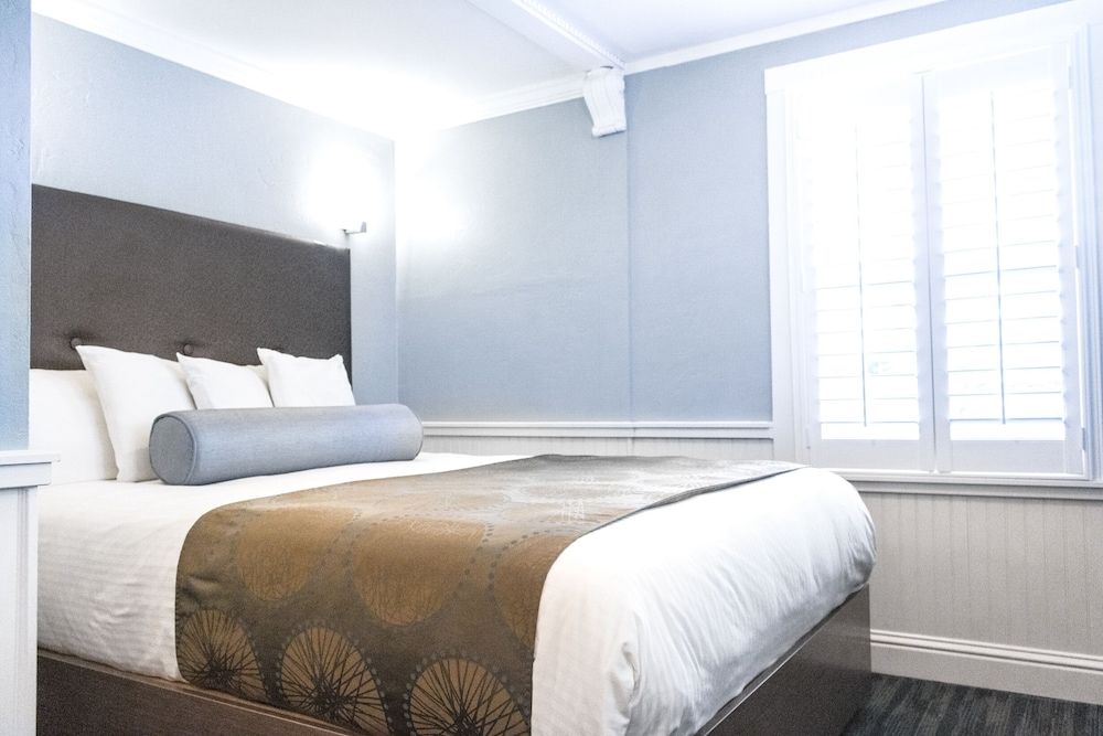 Ocean Echo Inn and Beach Cottages Sand Dollar Room (14), Standard Queen Bed - No Dogs 3