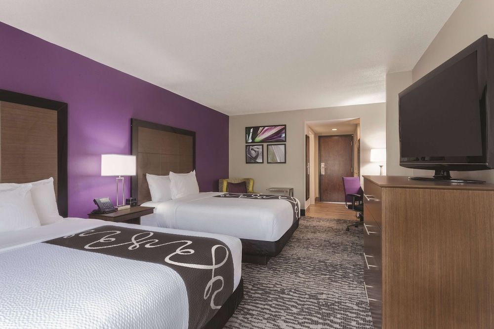 Room, 2 Queen Beds, Non Smoking