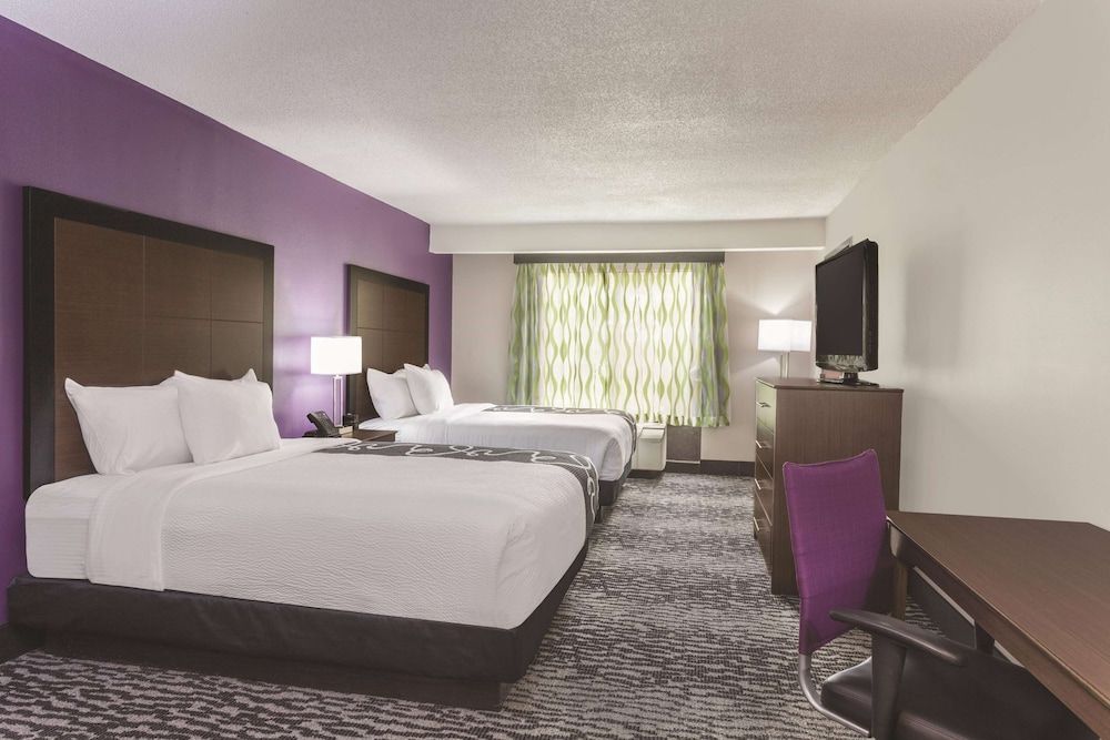 Room, 2 Queen Beds, Accessible, Non Smoking (Mobility Accessible)