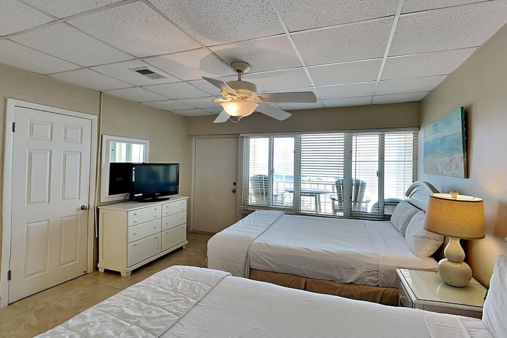 Condo, Multiple Beds, Balcony, Ocean View (Continental #222 - No Pets Allowed)