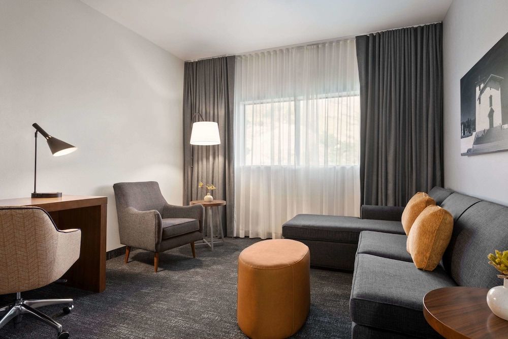 Executive Room, 1 King Bed, Non Smoking