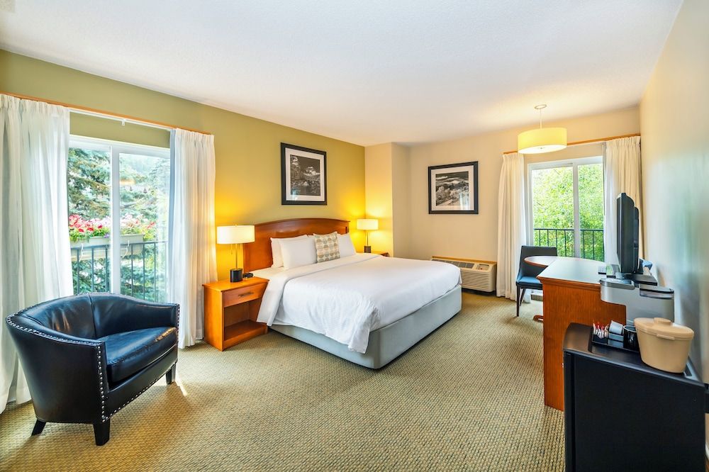 undefined Banff Inn