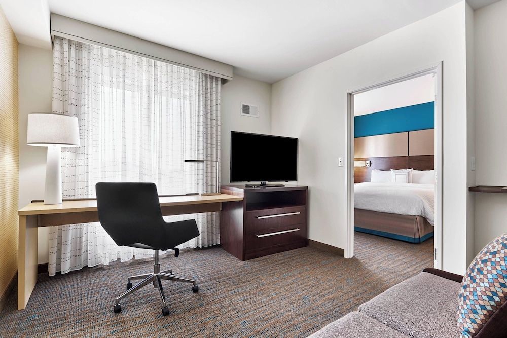 Suite, 1 Bedroom (Hearing Accessible)