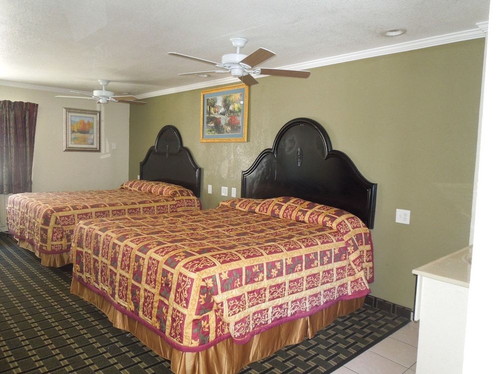 Standard Room, 2 Queen Beds