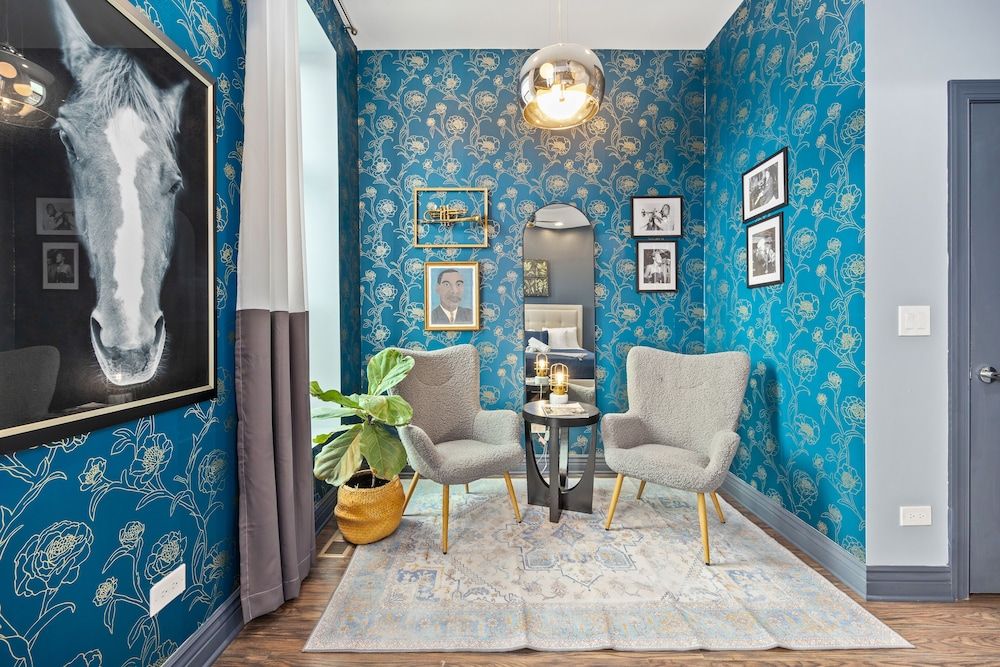 Mccormick Place Guest House Premium Room, 1 King Bed, Shared Bathroom 7