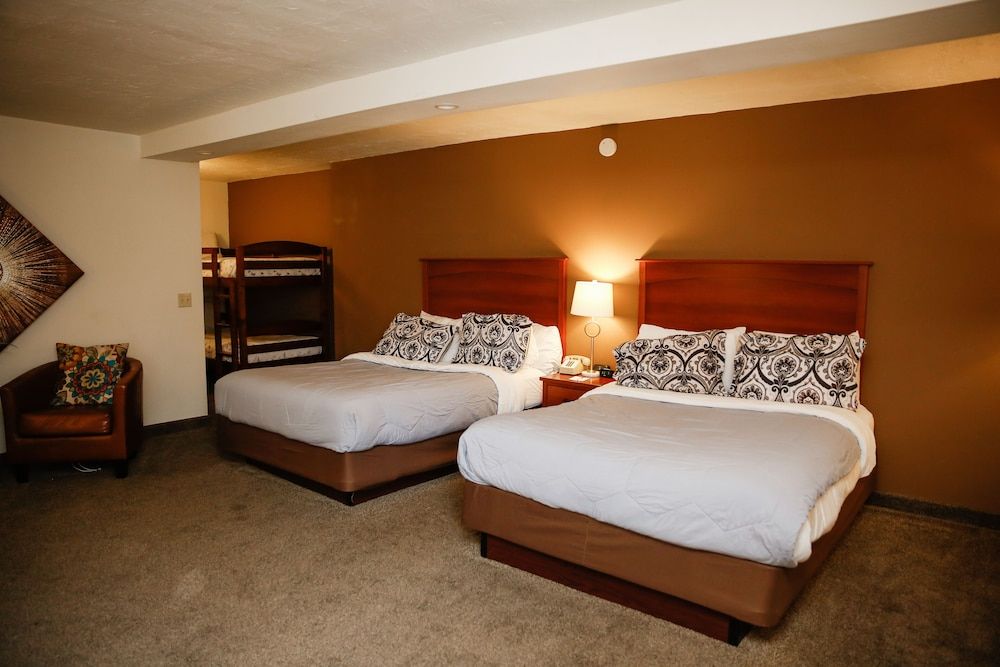 Billings Hotel and Convention Center Deluxe Room 5