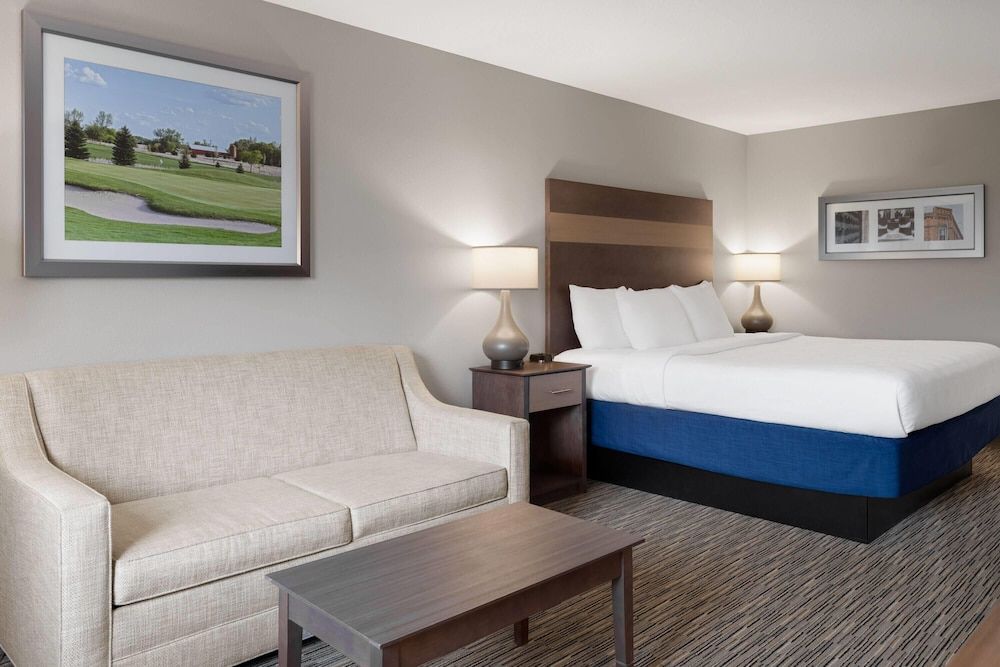 Deluxe Room, 1 King Bed with Sofa bed, Non Smoking