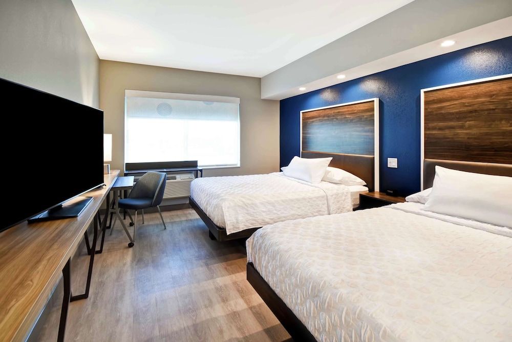 Room, 2 Queen Beds, Accessible (Hearing)