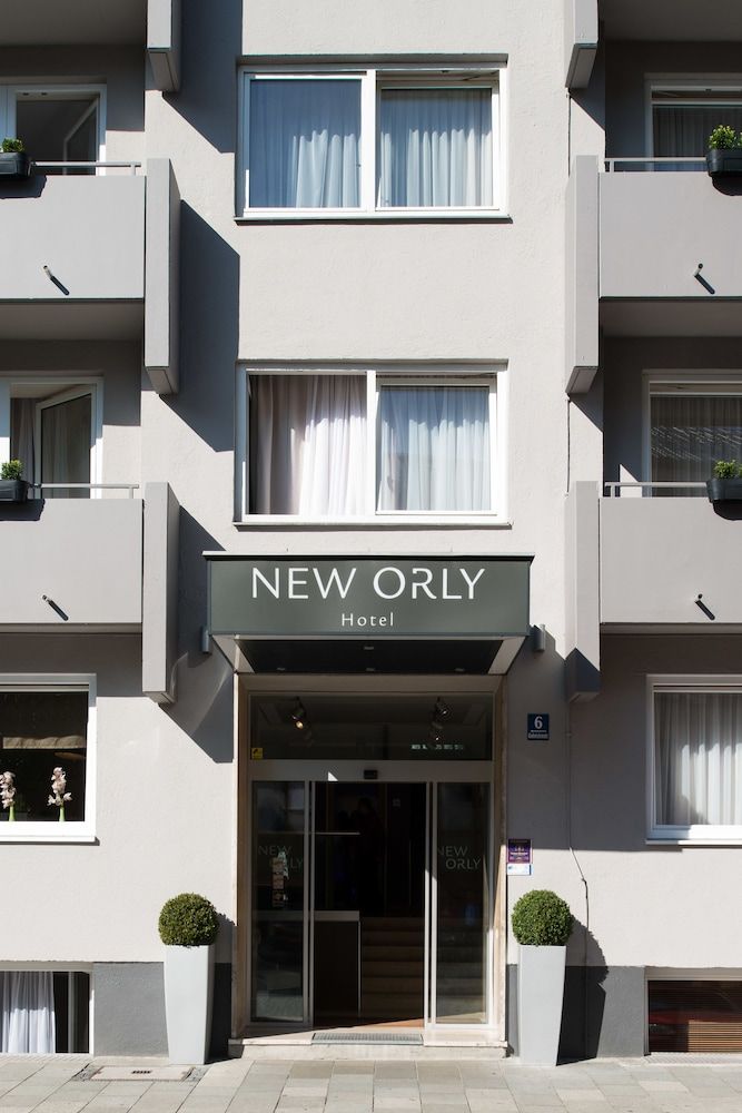 undefined New Orly 9