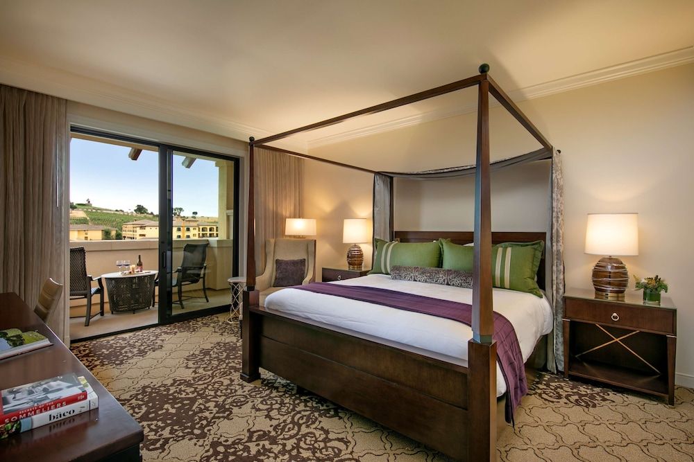Reserve One-Bedroom Suite ADA