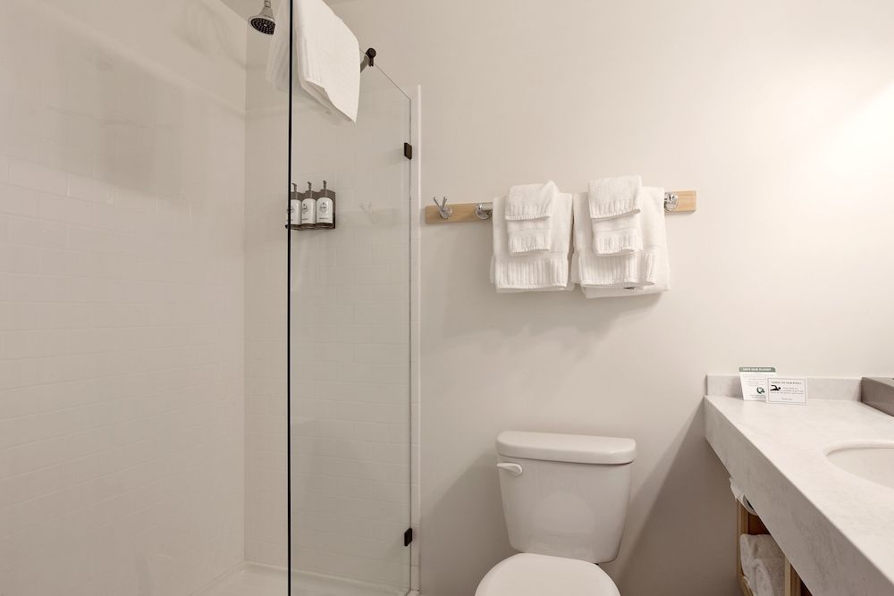 Sideways Inn Premium Room, 1 King Bed, Second Floor 7