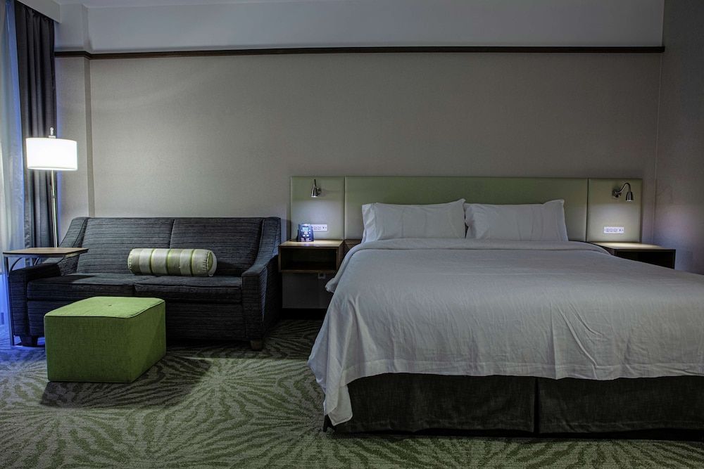 Hilton Garden Inn Montreal Airport