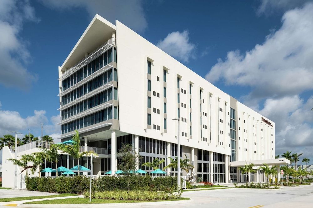 undefined DoubleTree by Hilton Miami - Doral, FL 4