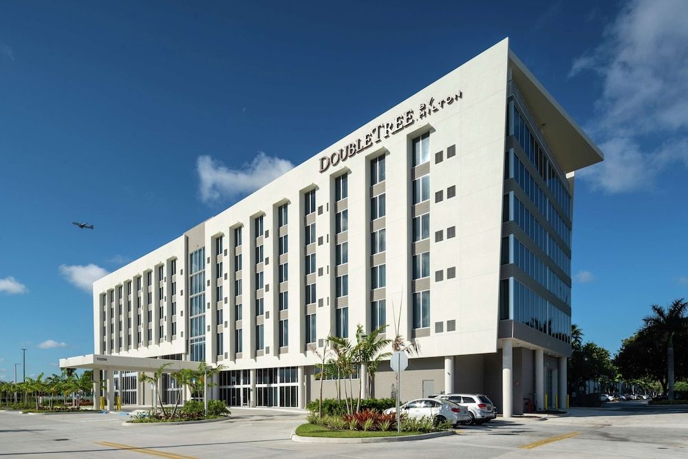 undefined DoubleTree by Hilton Miami - Doral, FL 3