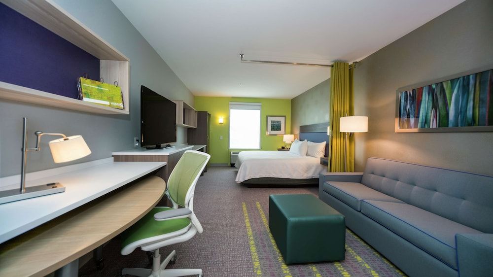 Studio Suite, 1 King Bed, Non Smoking