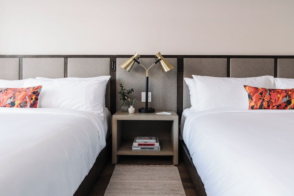 Room, Multiple Beds, Non Smoking, City View