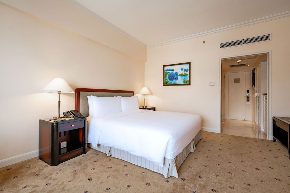 Deluxe Room, 1 King Bed