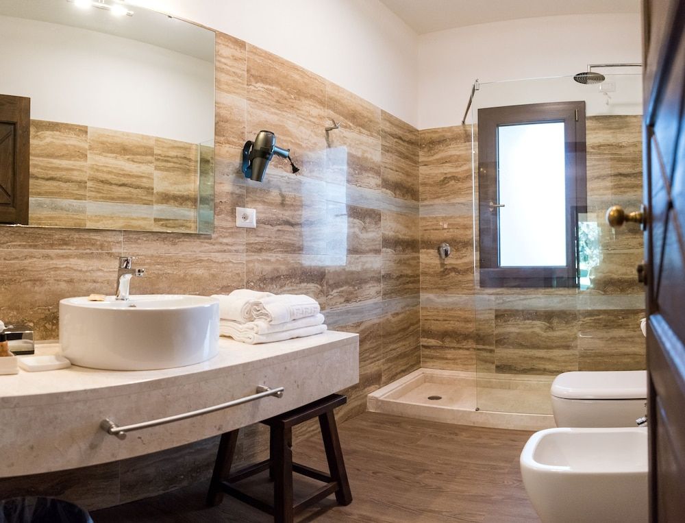 Classic Triple Room (Bouganvillea)