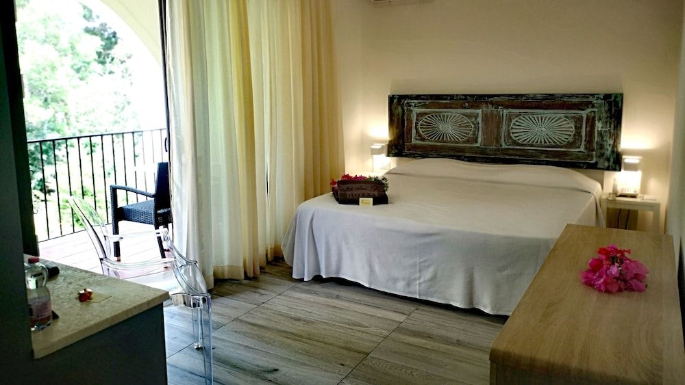Classic Double Room (Bouganvillea)