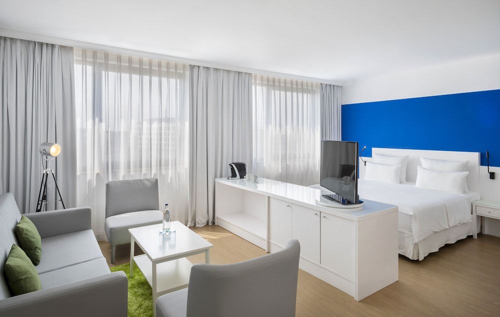 undefined Hotel Frankfurt Messe affiliated by Meliá 3
