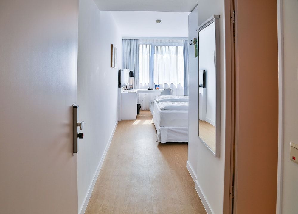 undefined Hotel Frankfurt Messe affiliated by Meliá 9