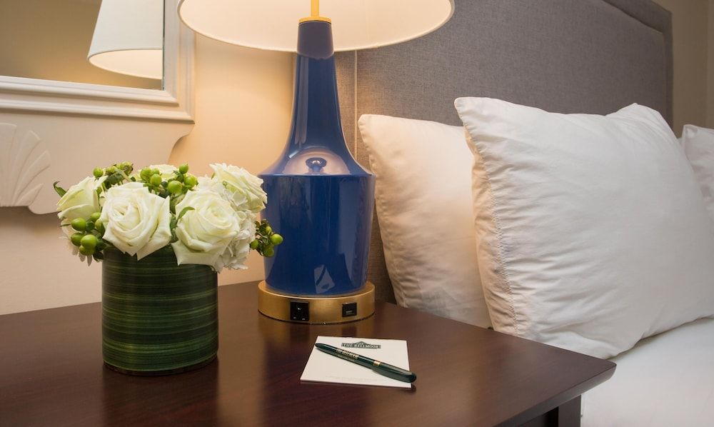 The Bellmoor Inn & Spa Deluxe Room, 2 Queen Beds 5