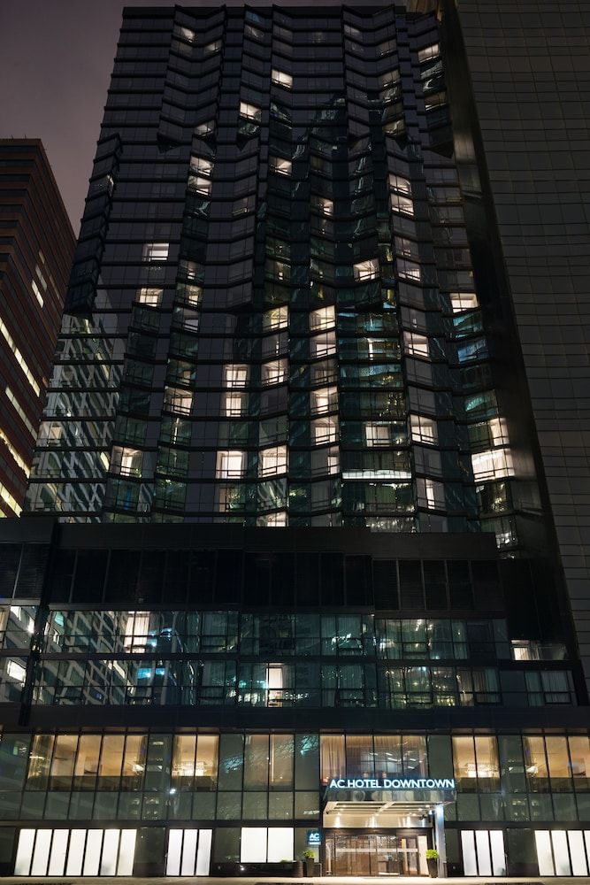 undefined AC Hotel by Marriott New York Downtown 4