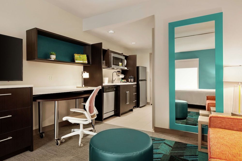 Studio Suite, 1 King Bed, Non Smoking