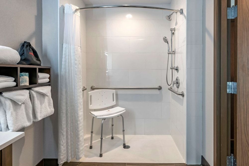 Suite, Multiple Beds, Accessible, Non Smoking