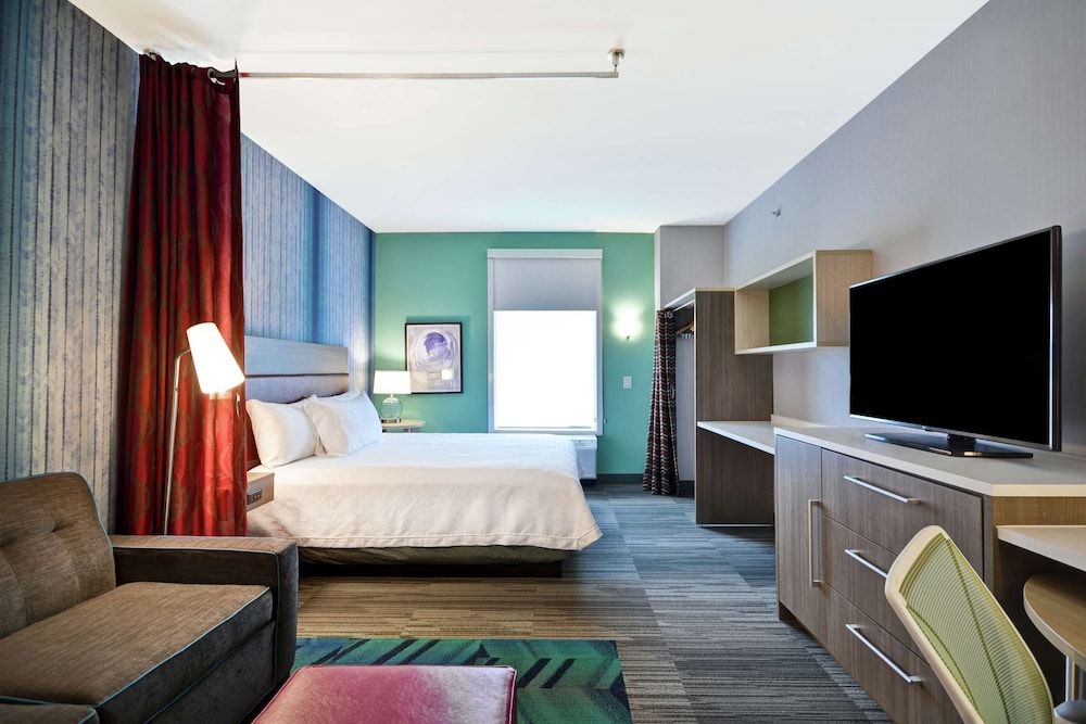 Studio Suite, 1 King Bed, Non Smoking