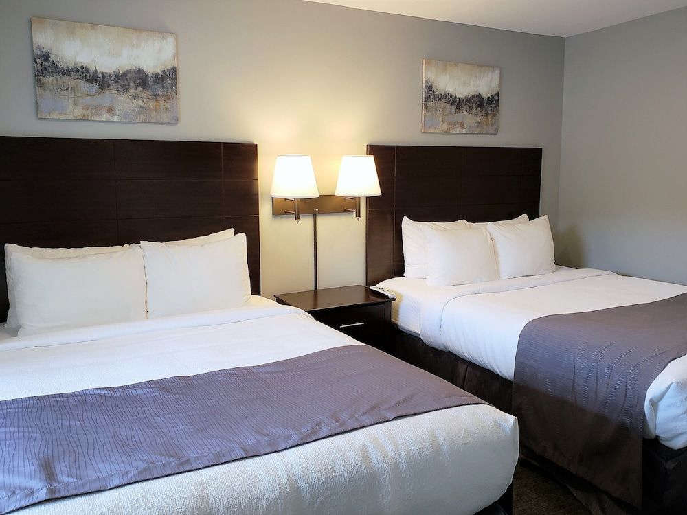 Deluxe Room, Multiple Beds (DELUXE QUEEN AND DOUBLE ROOM)