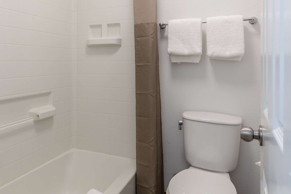 Studio 6 Bryan, TX - University Area Standard Room, 2 Double Beds, Non Smoking, Kitchenette 6