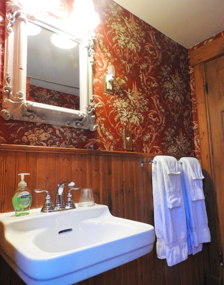 Champaign Garden Inn Berkely Room (3rd Floor) 6