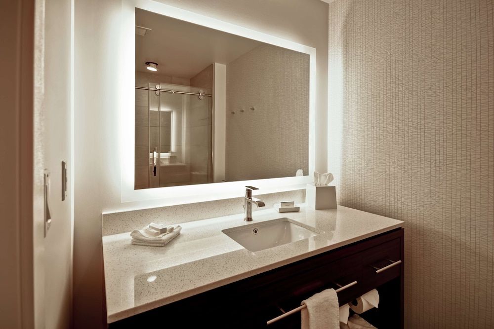 Studio, 2 Queen Beds, Accessible