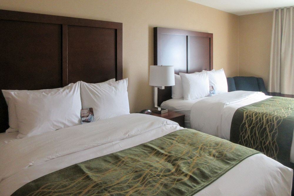 Standard Room, 2 Queen Beds, Non Smoking
