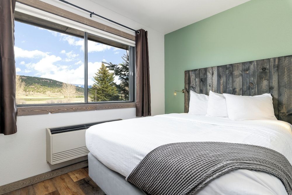 Premium Room, 1 King Bed, Non Smoking