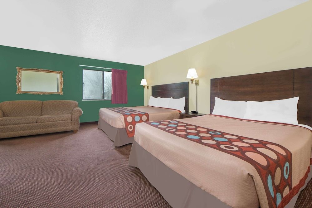 Room, Multiple Beds, Smoking