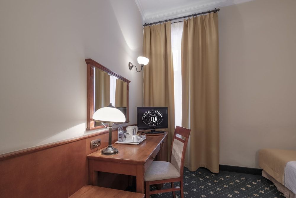 Hotel Hetman Standard Twin Room, 2 Twin Beds 2