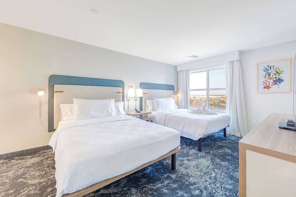 Suite, 2 Queen Beds, Non Smoking, Jetted Tub