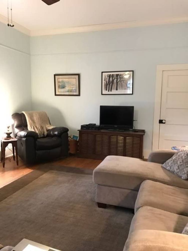 Riverboat Bed & Breakfast Suite, Private Bathroom (Serio Suite) 4