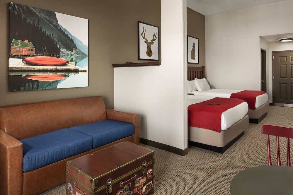 Great Wolf Lodge Grapevine Grand Bear Suite - Water Park Included 3
