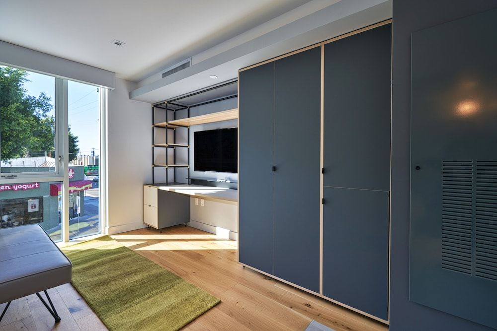 Mayumi Premier Suite (Full Bed) 13